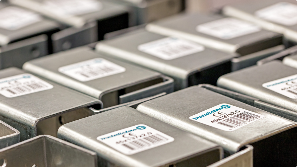 Production by cold stamping
